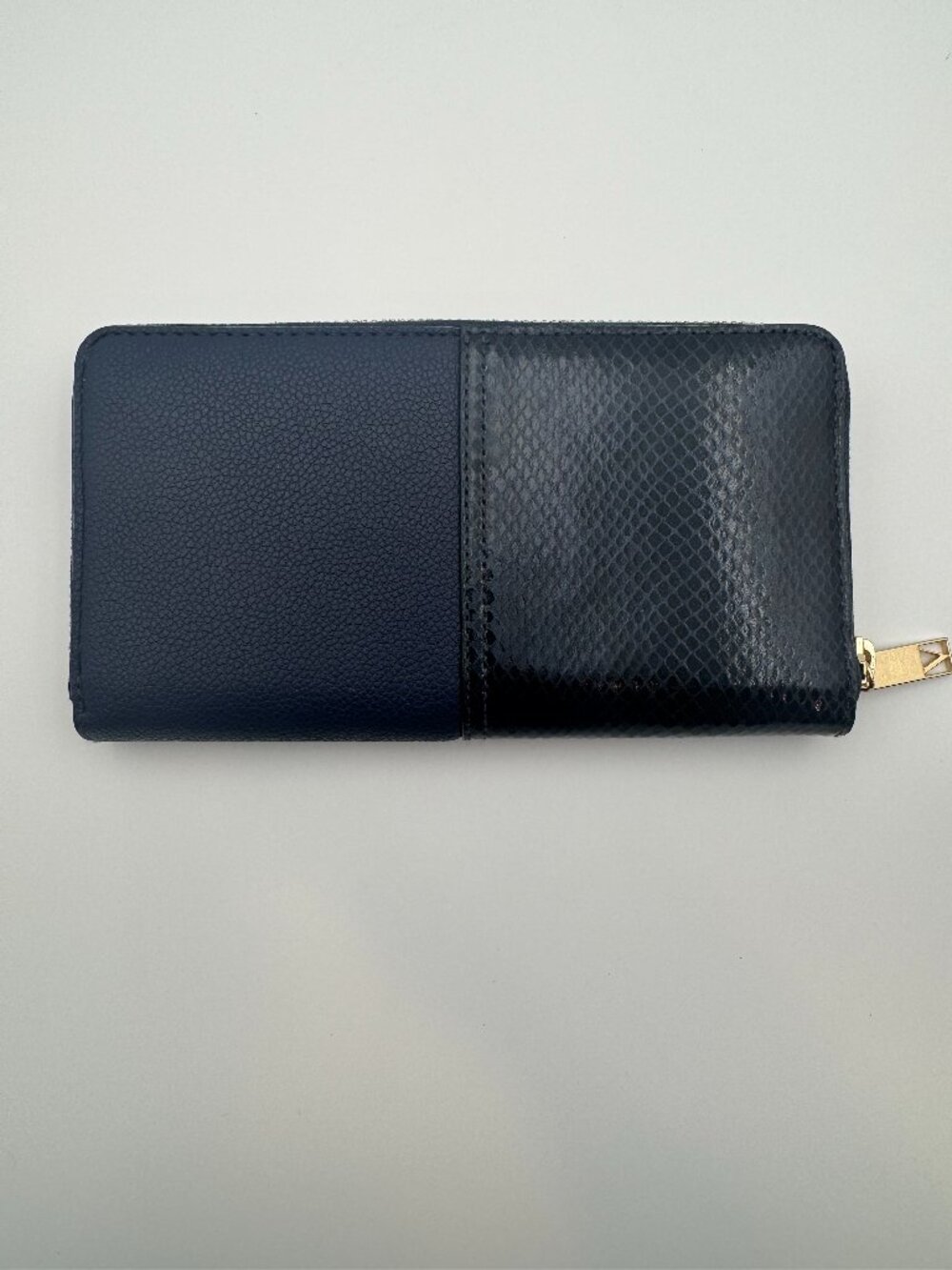 Victoria's Secret Long Wallet - Picture 2 of 4